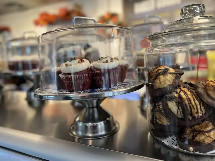 Blue Rooster Bake Shop & Eatery Picture 4