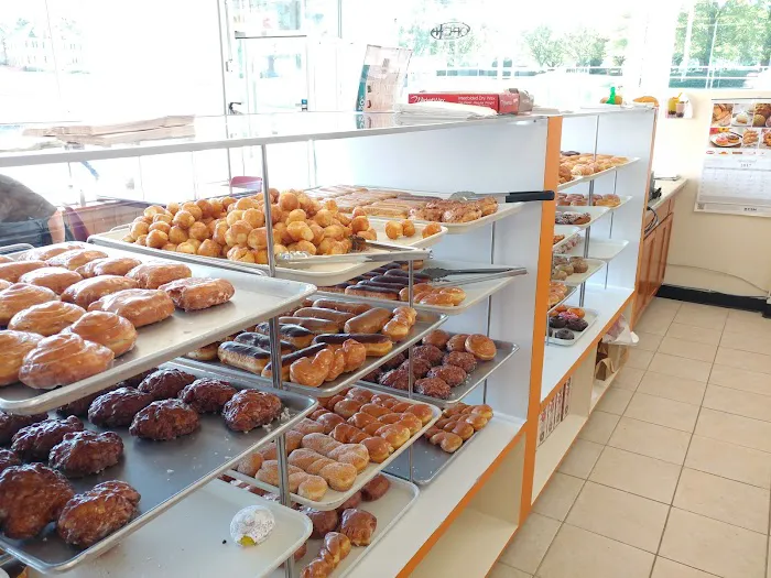 Ray's Donuts Picture 3