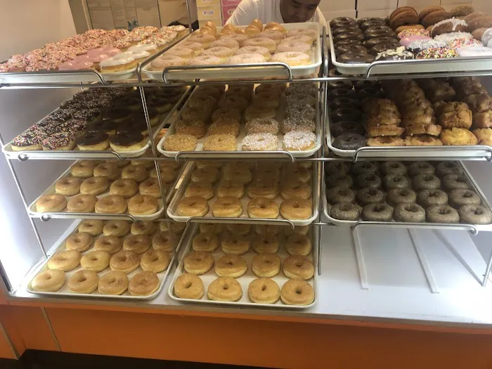 Ray's Donuts Picture 10