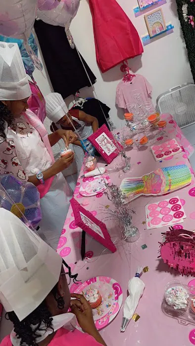 Suga Mamas Treats & Tees Boutique Picture 5