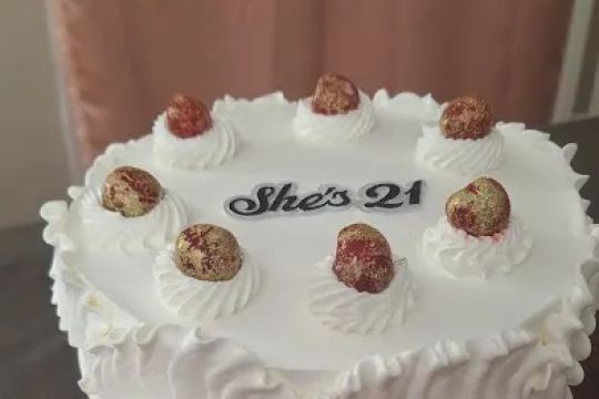 AR Cakes & Desserts