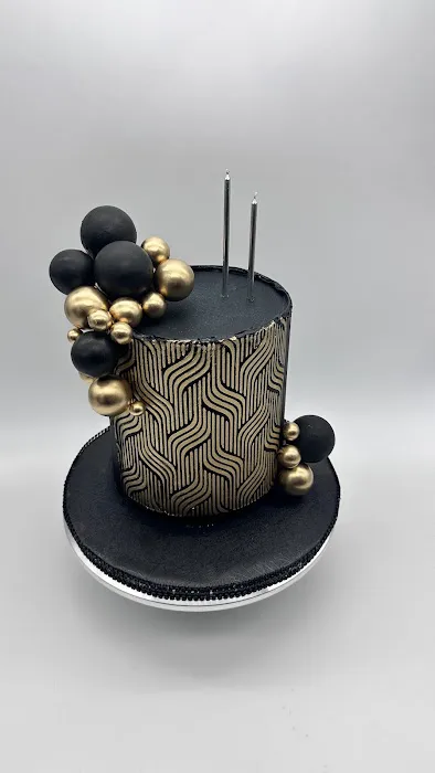 Nifty Fingers Cakes Picture 2