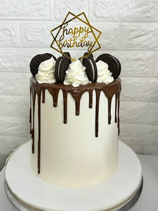 Nifty Fingers Cakes Picture 3