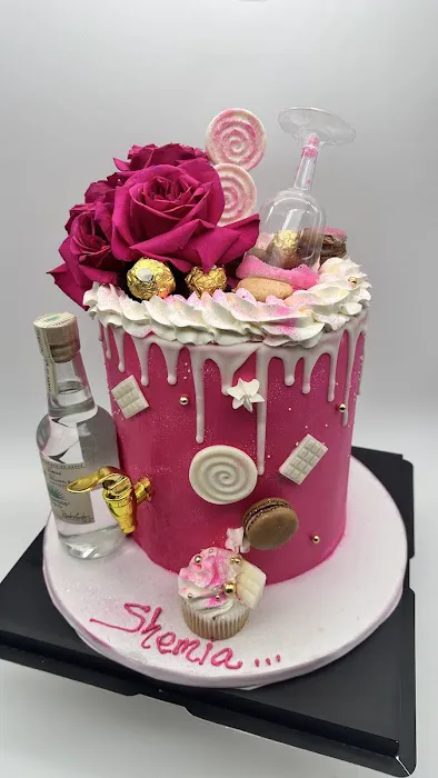 Nifty Fingers Cakes Picture 9