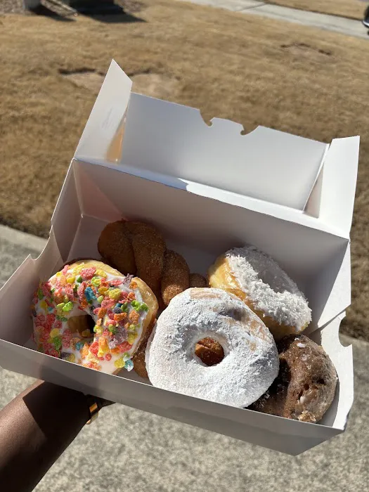 Walnut Grove Donuts Picture 3