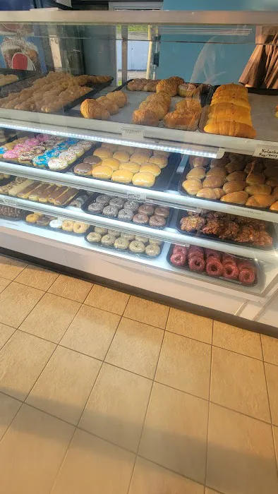 Walnut Grove Donuts Picture 5