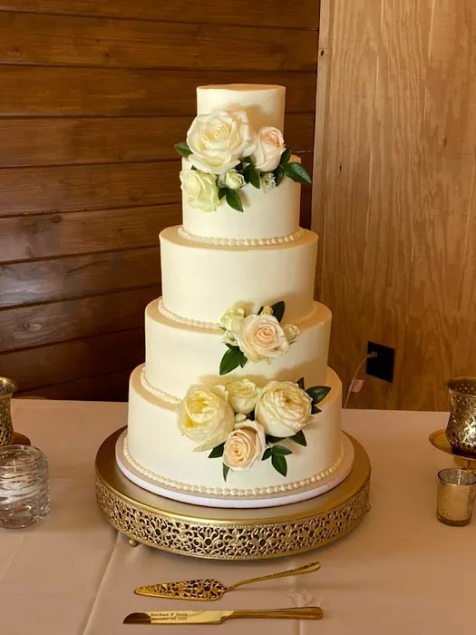 Laurie Duncan- The Cake Lady Picture 5