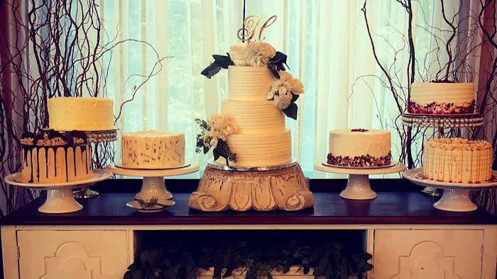 Laurie Duncan- The Cake Lady Picture 4