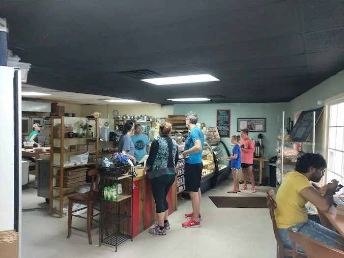 KiKi’s Bakeshop Picture 1