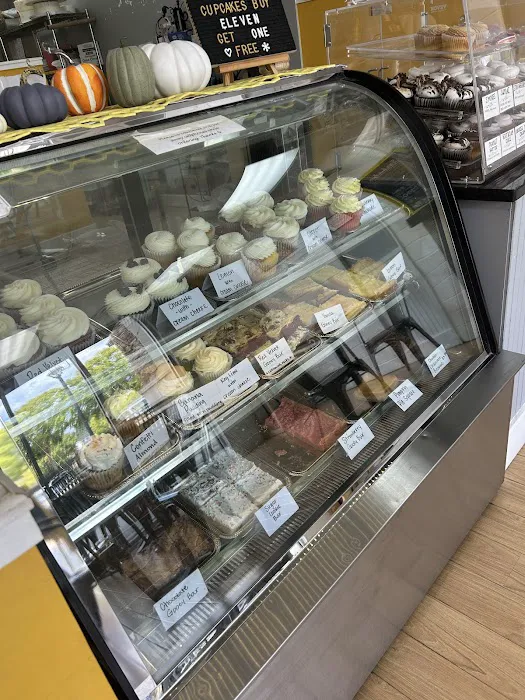 Bee's Knees Bakery Picture 1