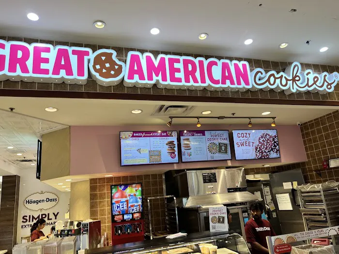 Great American Cookies - Oak Park Mall Picture 4