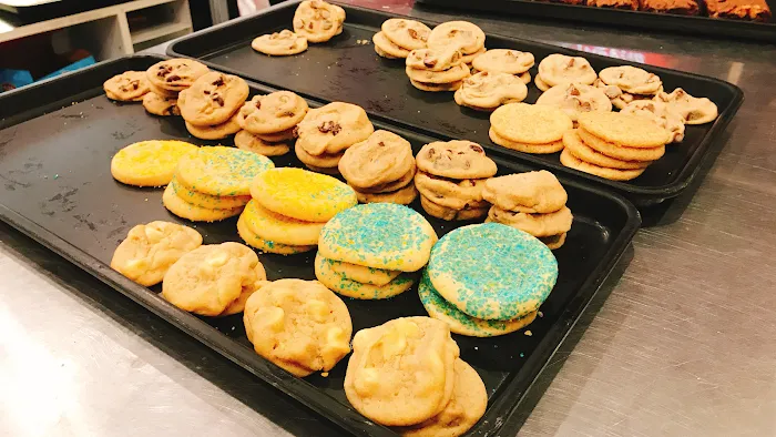 Mrs. Fields Cookies Picture 10