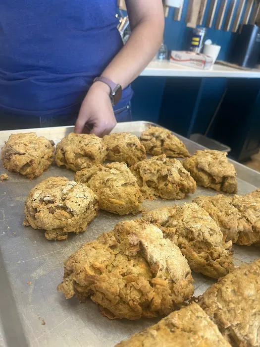 Mud Pie Bakery Picture 7