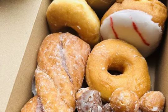 LaMar's Donuts and Coffee