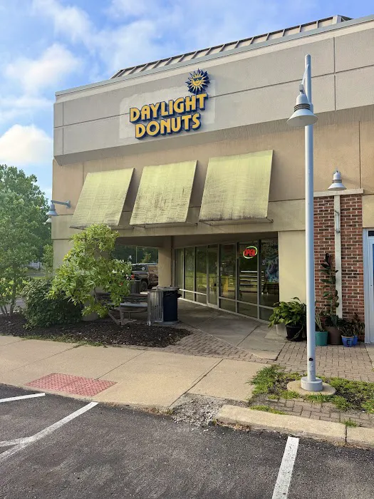 Daylight Donuts - Olathe ( Mur-Len ) Picture 10