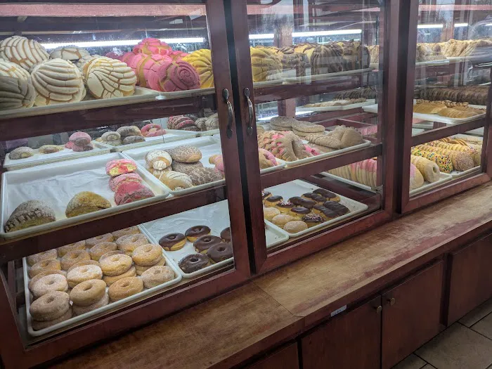 Celia's Bakery Picture 10