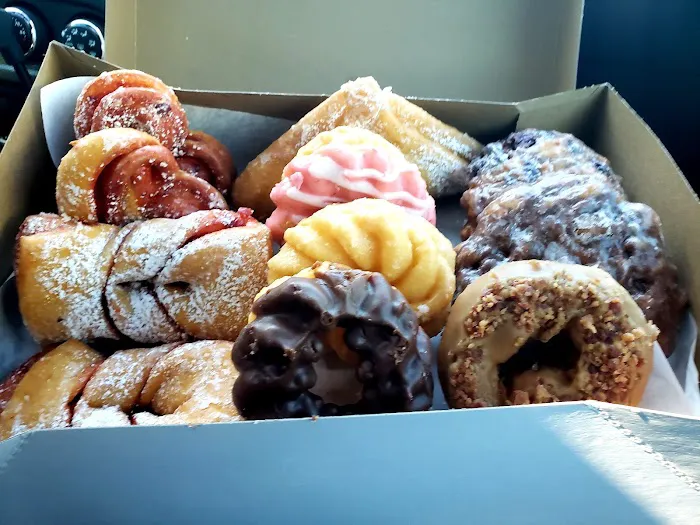 Hana's Donuts Picture 3