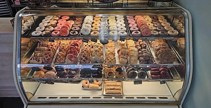 Hana's Donuts Picture 7