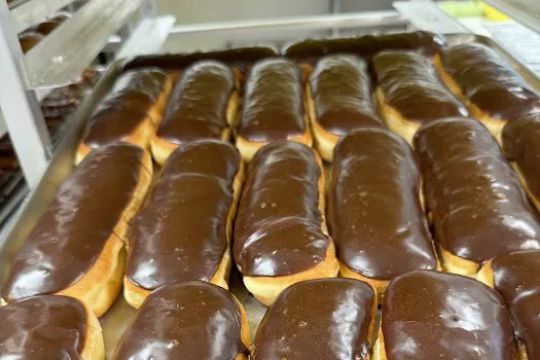 Le Donuts & Coffee