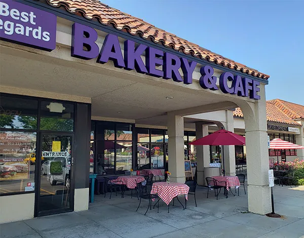 Best Regards Bakery & Cafe Picture 5