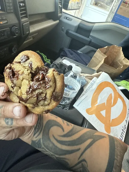Cinnabon Picture 2