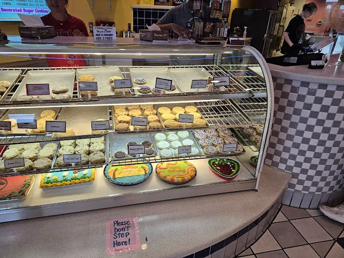 Blue Chip Cookies & Ice Cream of Leawood, KS Picture 4