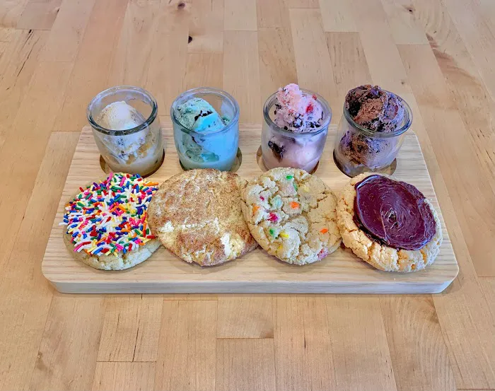 Blue Chip Cookies & Ice Cream of Leawood, KS Picture 1