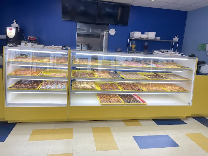 Daylight Donuts - Olathe South 151st Street Picture 8