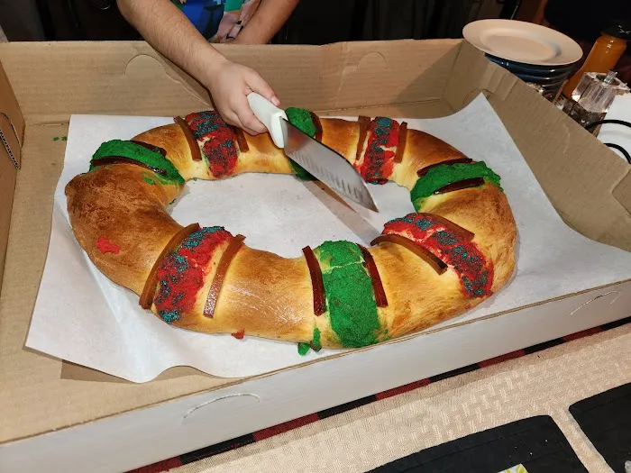 Reyna's Mexican Bakery Picture 2