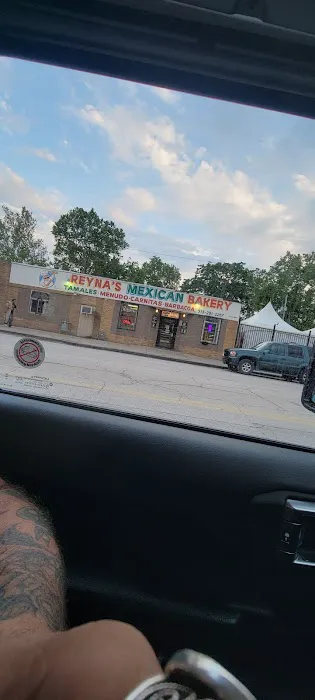 Reyna's Mexican Bakery Picture 6