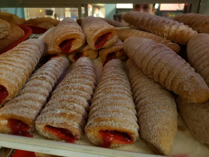 Lluvia Panaderia & Tortilleria Picture 9