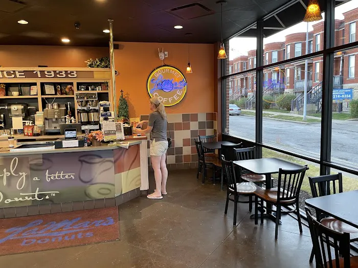 LaMar's Donuts and Coffee Picture 8