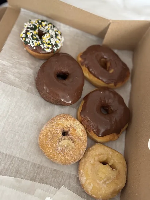 LaMar's Donuts and Coffee Picture 5
