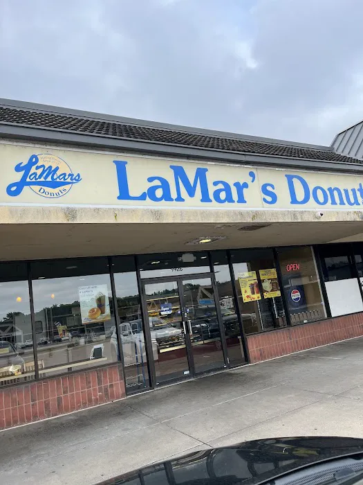 LaMar's Donuts and Coffee Picture 4