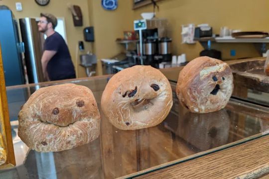 Meshuggah Bagels