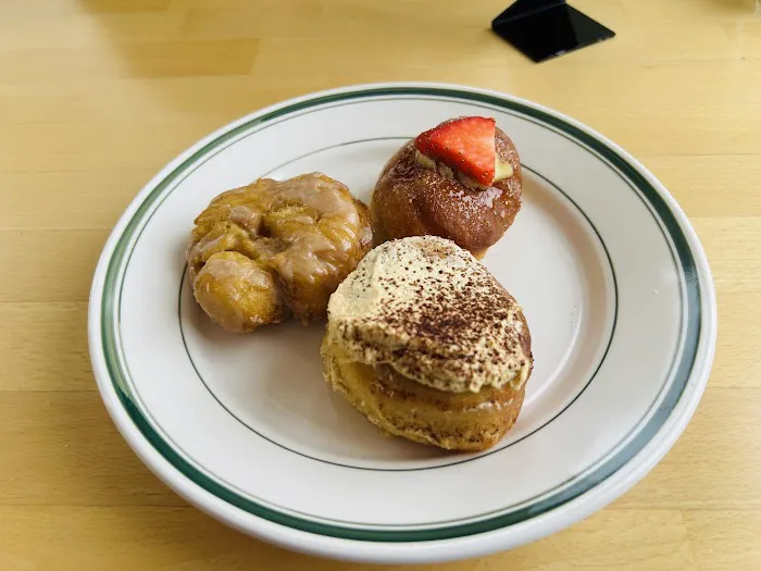 Fox and Bull Baking Co. Picture 5