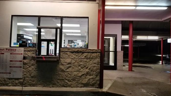 Donut Palace Picture 3