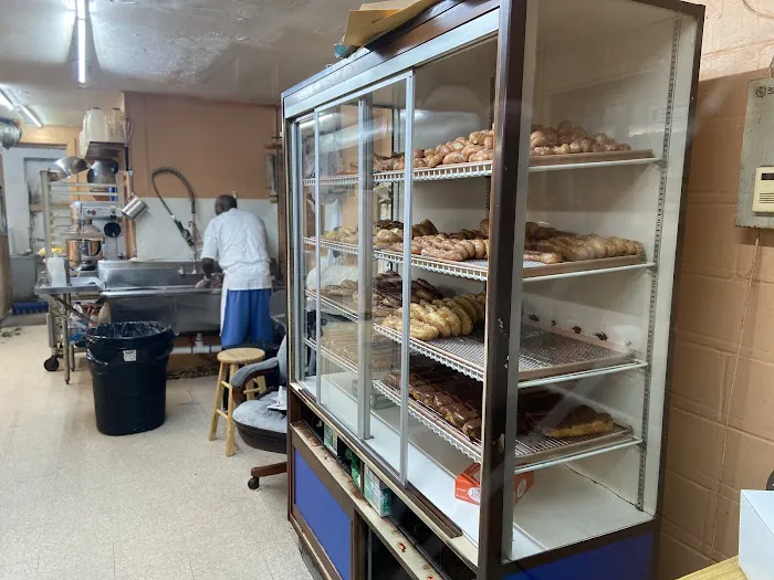 Johnny's Donuts Picture 2