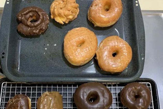 Johnny's Donuts