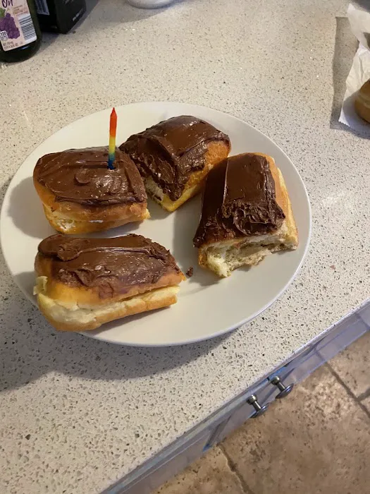 Holt's Donuts Picture 1