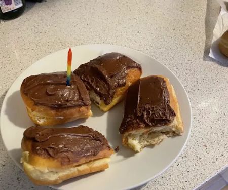 Holt's Donuts