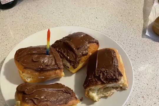 Holt's Donuts