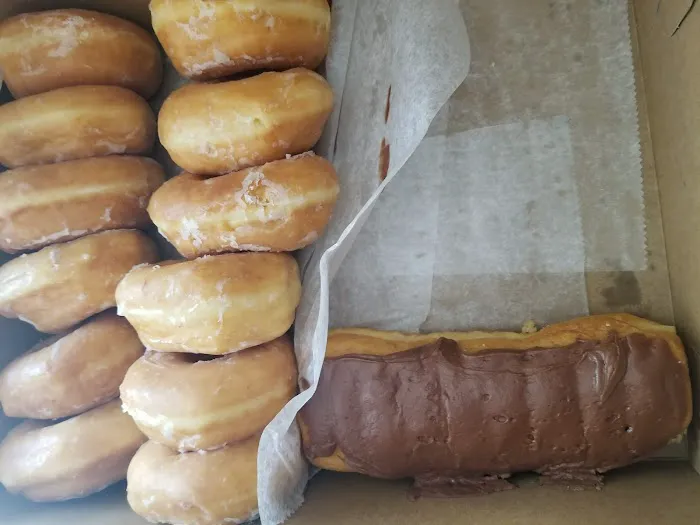 Holt's Donuts Picture 8
