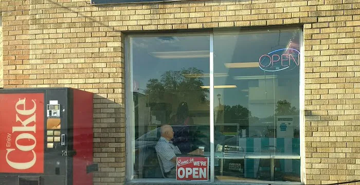 Holt's Donuts Picture 4