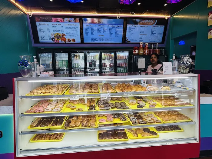 Yummy's Donut Palace.boba tea.smoothies.coffee Picture 7