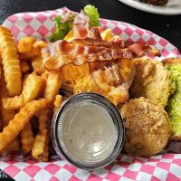 The Village Bakery & Cafe ico