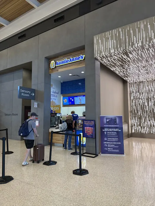 Auntie Anne's Picture 9