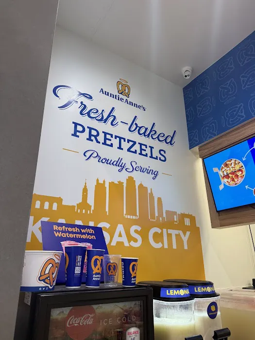 Auntie Anne's Picture 1