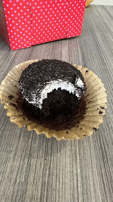Smallcakes Kansas, LLC Picture 9