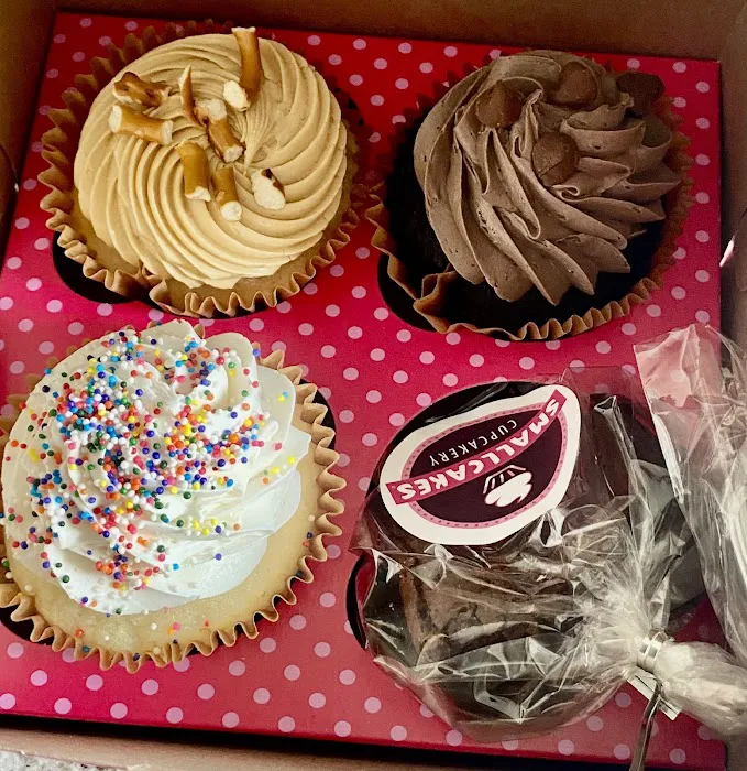 Smallcakes Kansas, LLC Picture 10